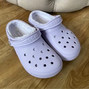 Crocs Classic Lined Clog in Purple - Size 9